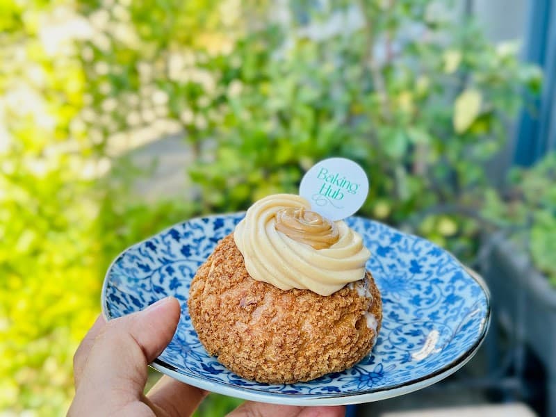 Baking hub