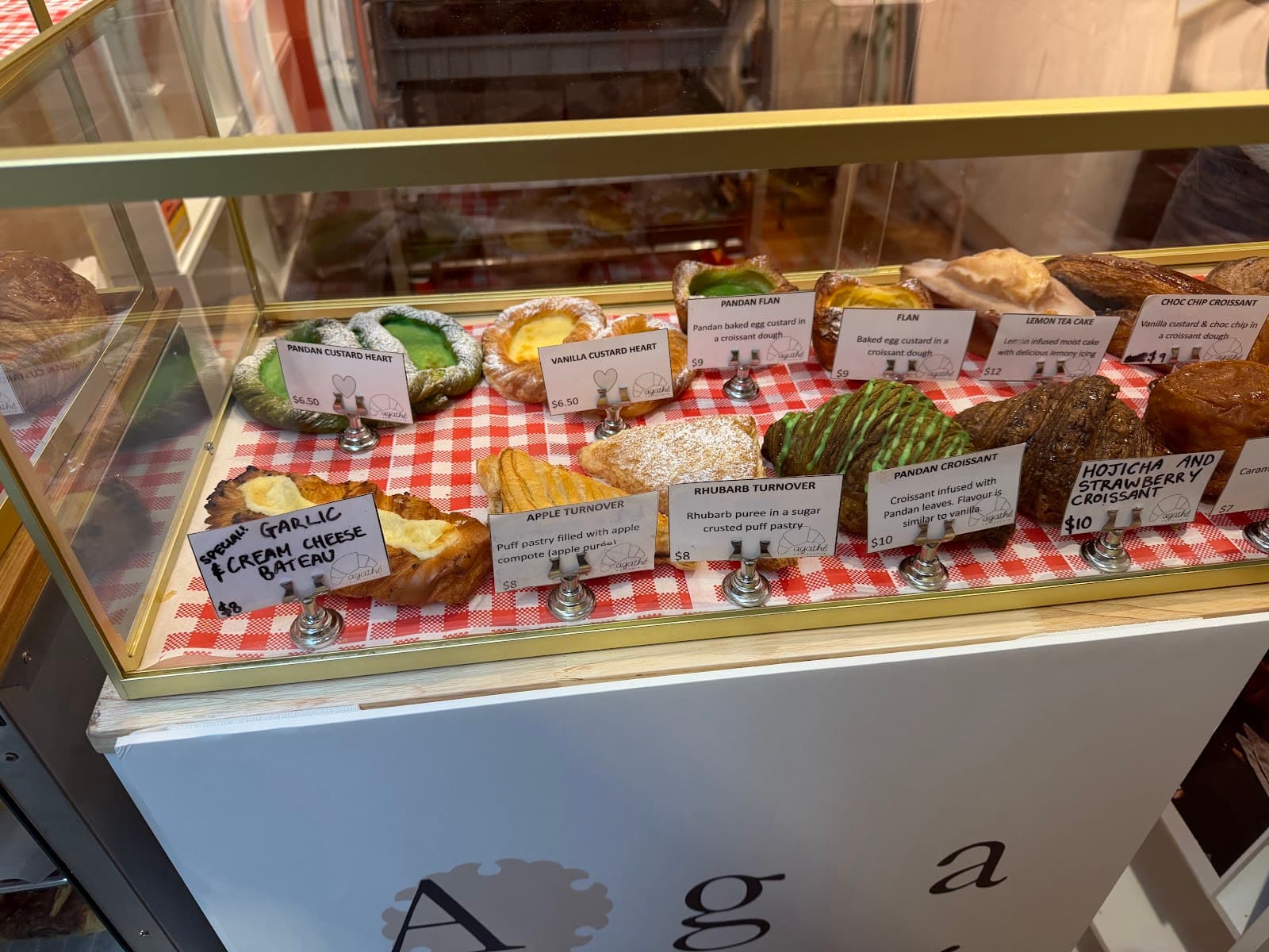 Agathé Pâtisserie Petite