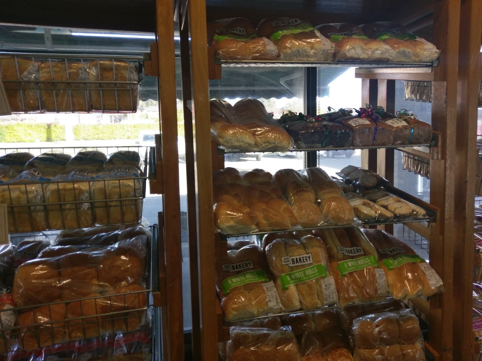 Olde Tudor Bakery