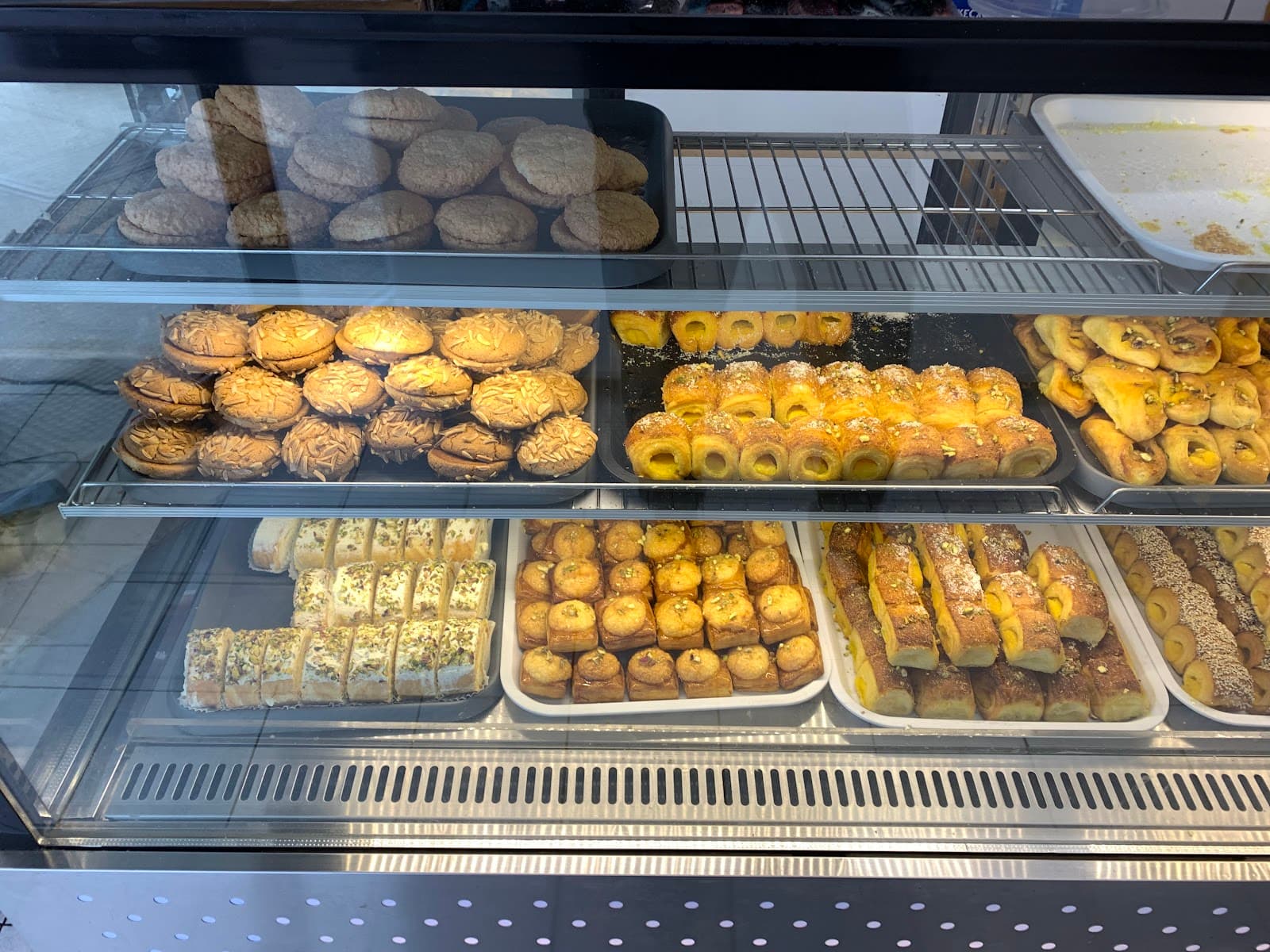 Sweet Land Bakery