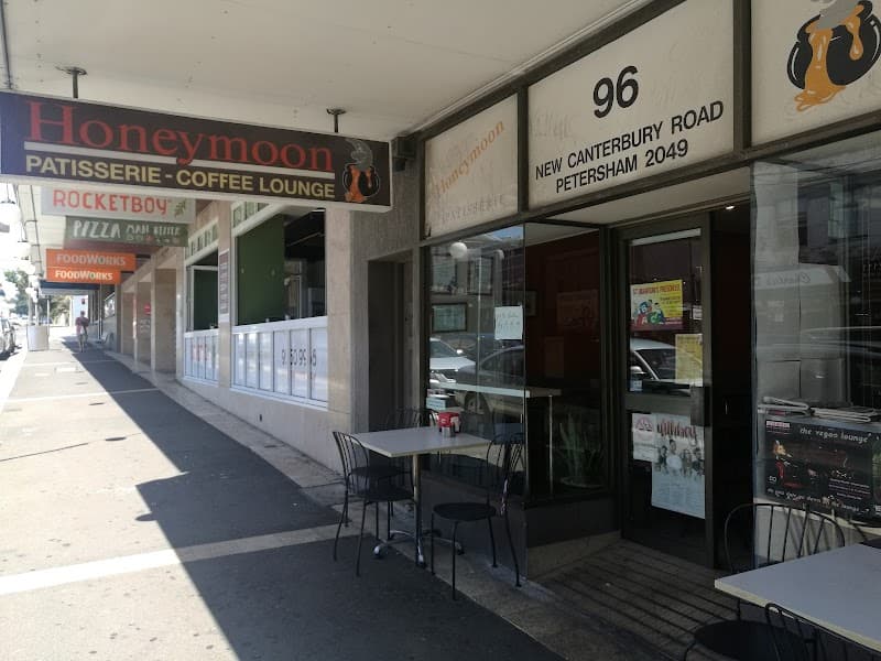 Honeymoon Cafe