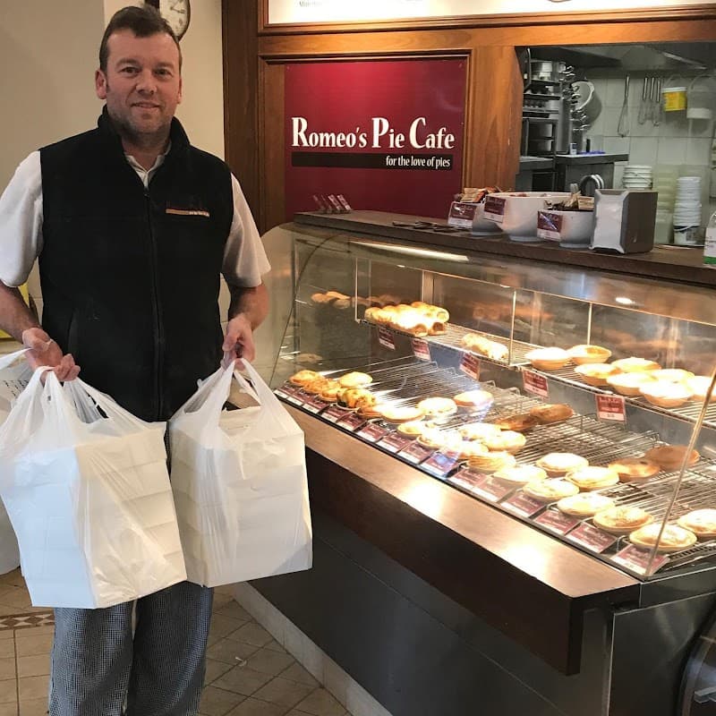 Romeo's Pie Cafe